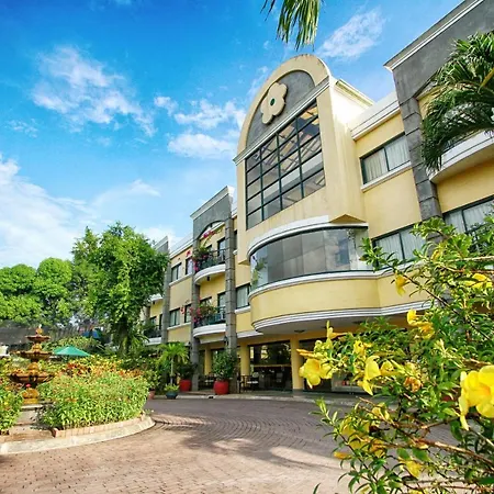 Hotel Fleuris Puerto Princesa Exterior photo