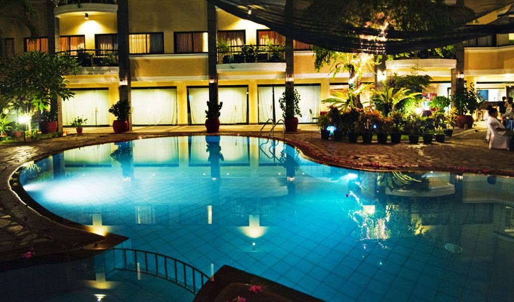Fleuris Hotel